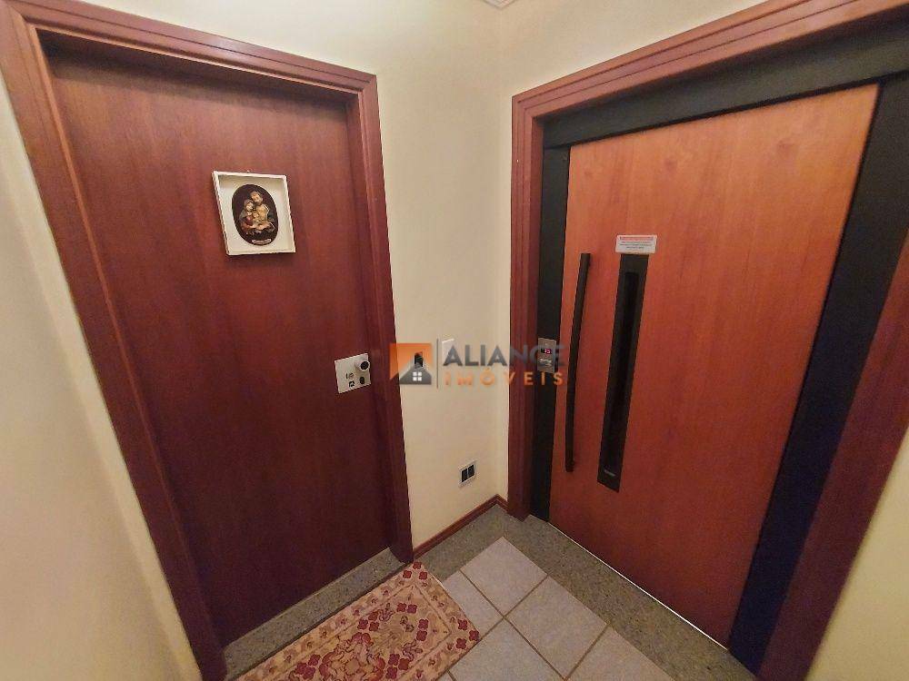 Apartamento à venda com 3 quartos, 151m² - Foto 8