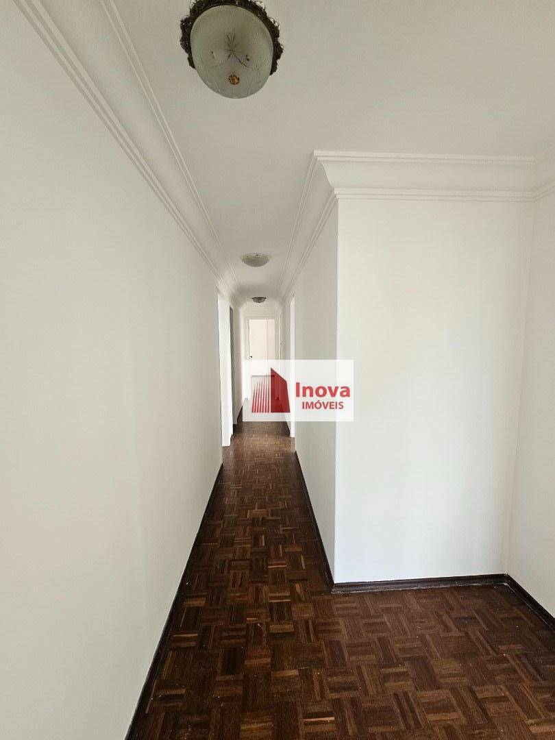 Apartamento à venda com 4 quartos, 200m² - Foto 9