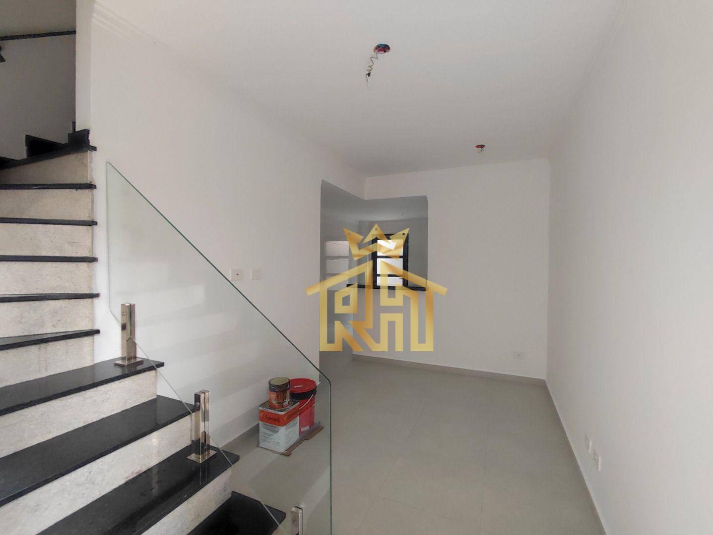 Sobrado à venda com 2 quartos, 55m² - Foto 1