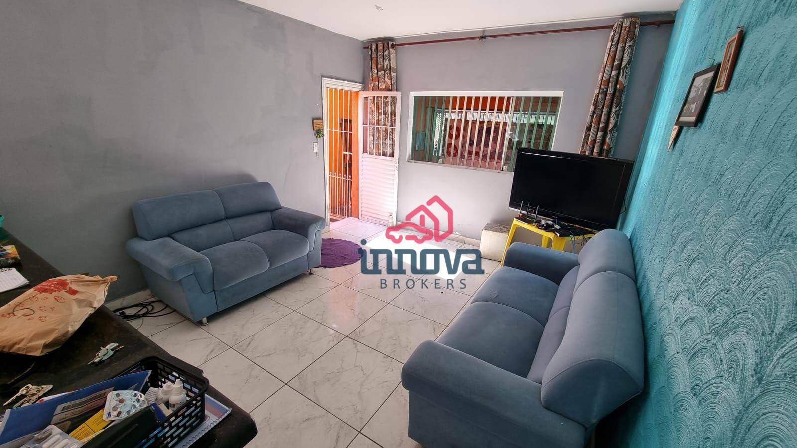 Casa à venda com 2 quartos, 70m² - Foto 1