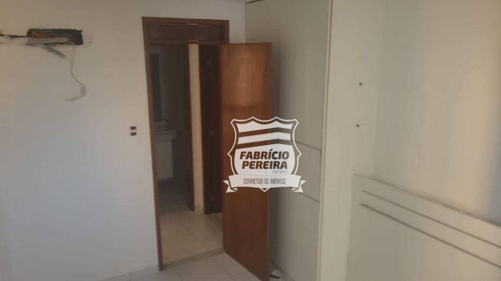 Apartamento à venda com 2 quartos, 74m² - Foto 9