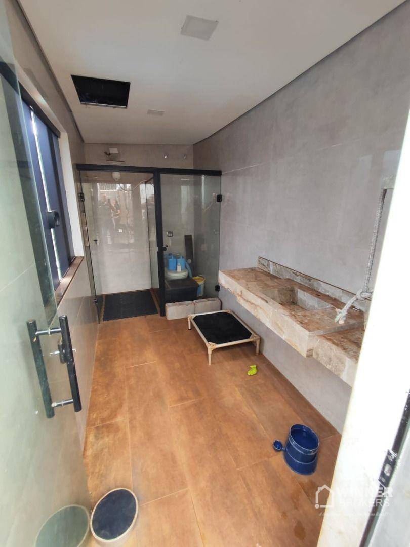 Chácara à venda com 4 quartos, 666m² - Foto 13