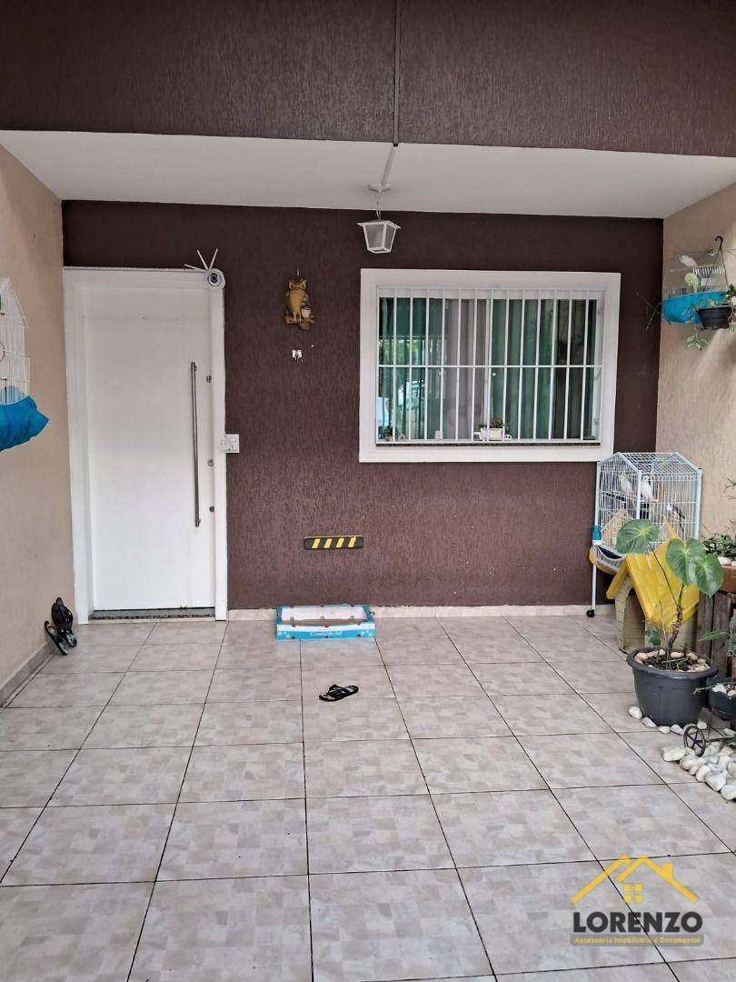 Sobrado à venda com 2 quartos, 50m² - Foto 2