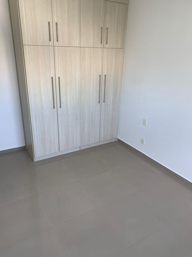 Apartamento para alugar com 4 quartos, 234m² - Foto 8