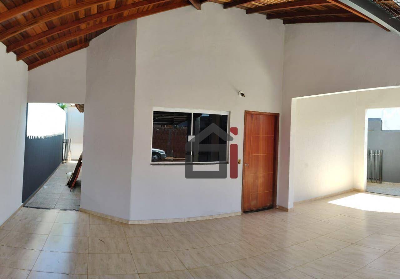 Casa à venda com 2 quartos, 154m² - Foto 2