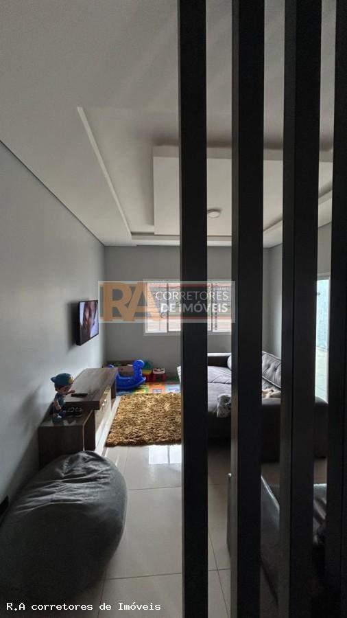 Casa à venda com 3 quartos, 300m² - Foto 22