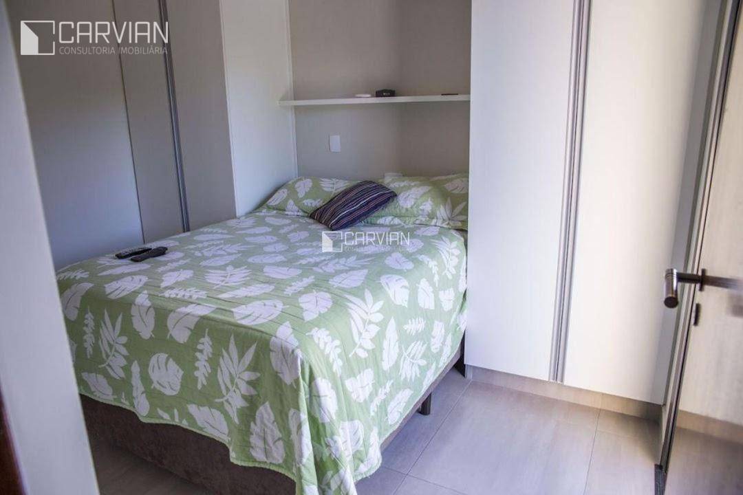 Casa à venda com 4 quartos, 380m² - Foto 14