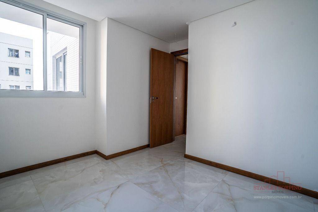 Apartamento à venda com 4 quartos, 114m² - Foto 10