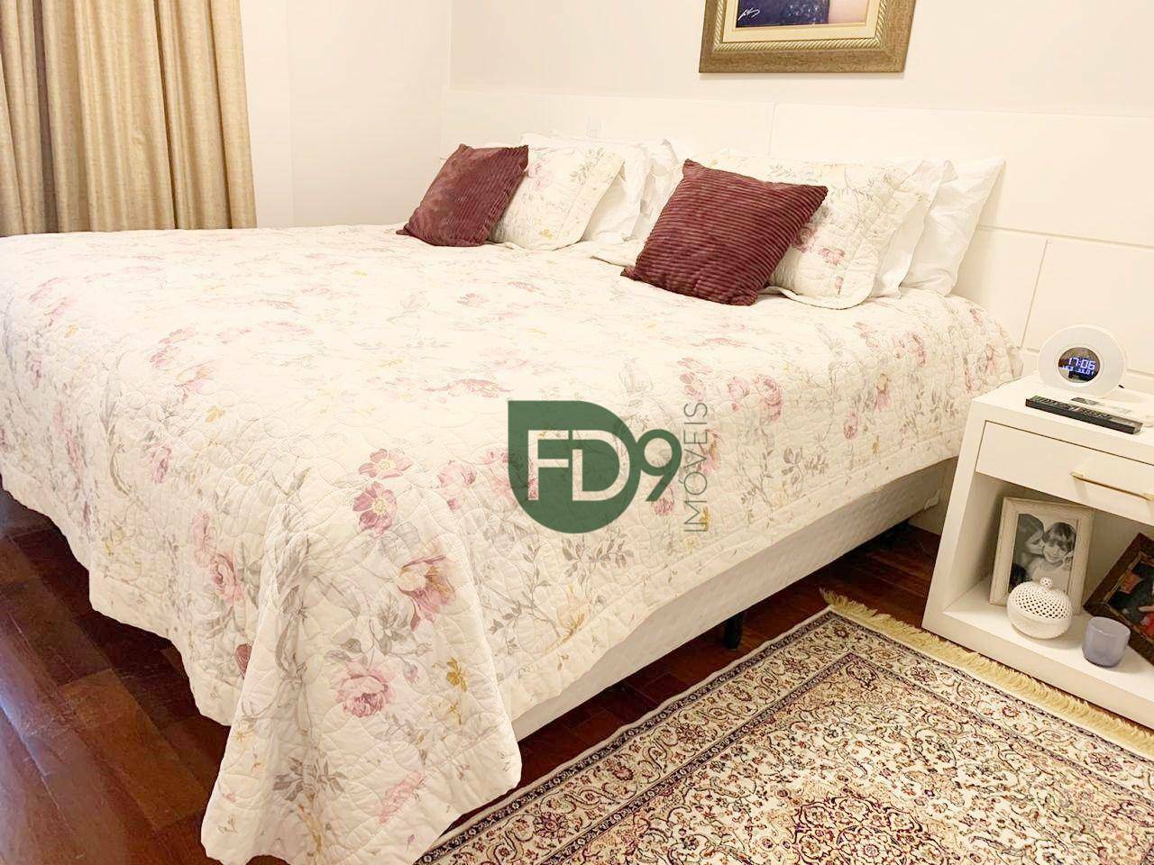 Apartamento à venda com 3 quartos, 165m² - Foto 19