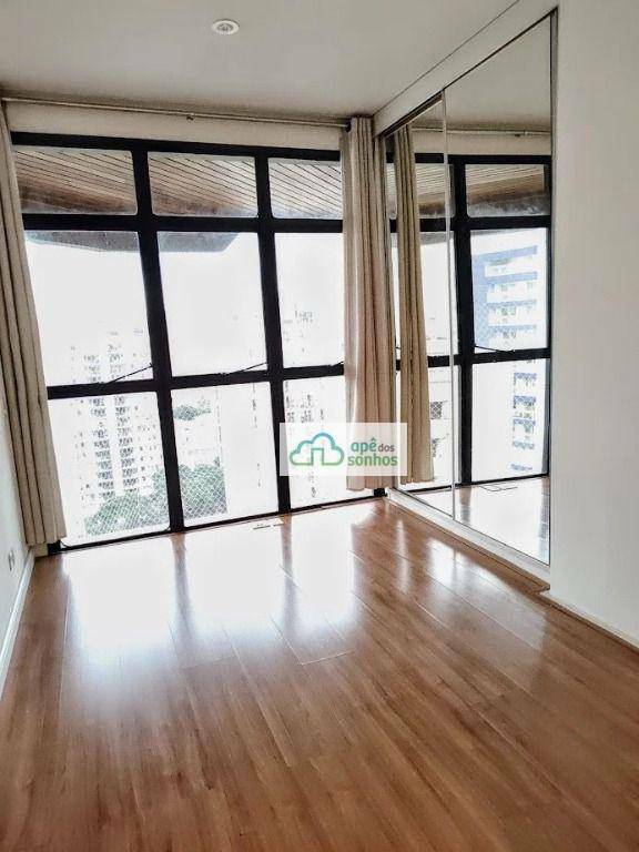 Apartamento para alugar com 3 quartos, 138m² - Foto 4