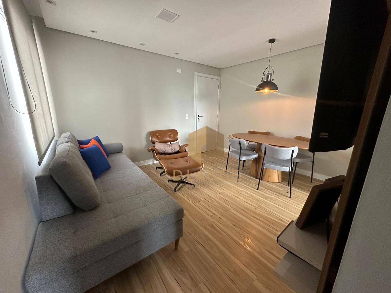 Apartamento à venda com 2 quartos, 65m² - Foto 2