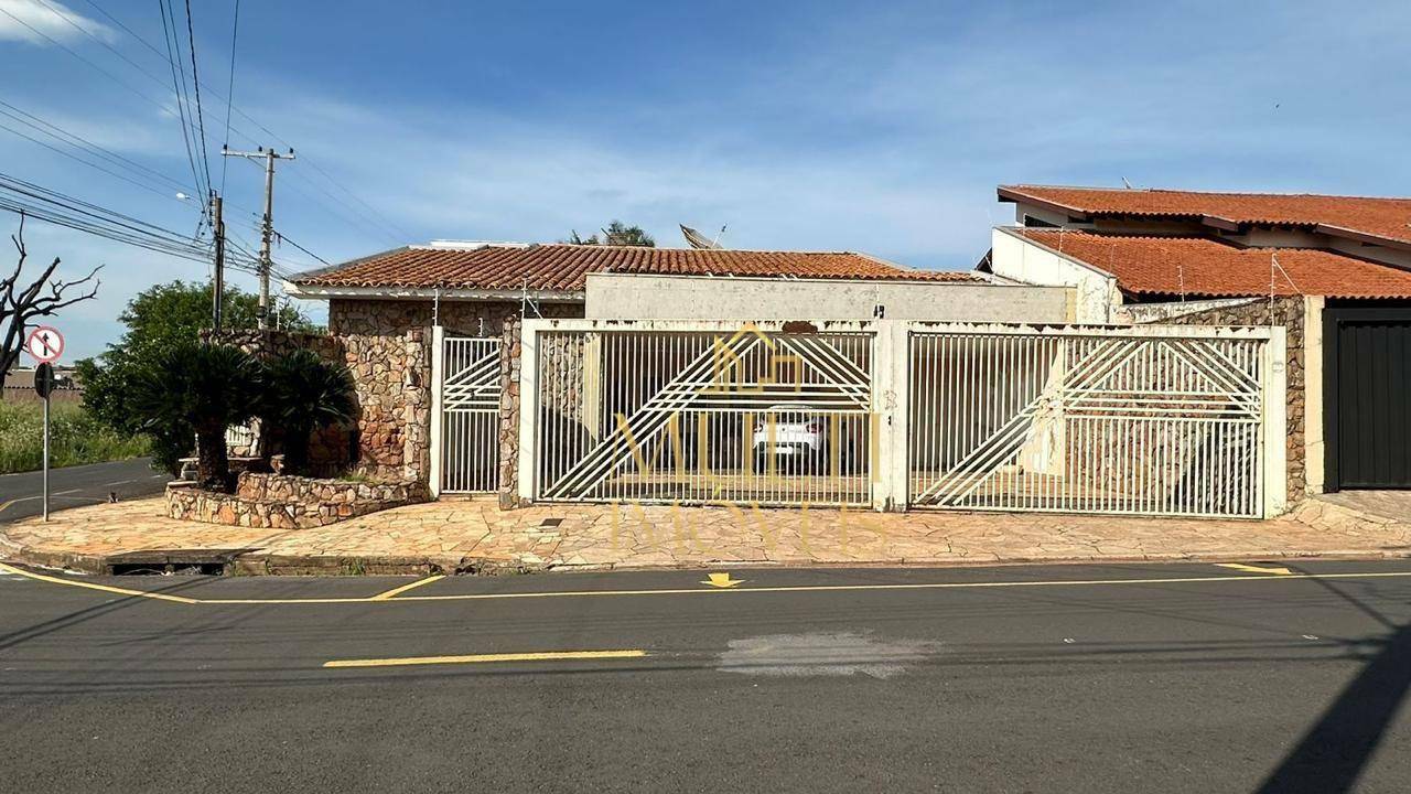 Casa à venda com 4 quartos, 520m² - Foto 2