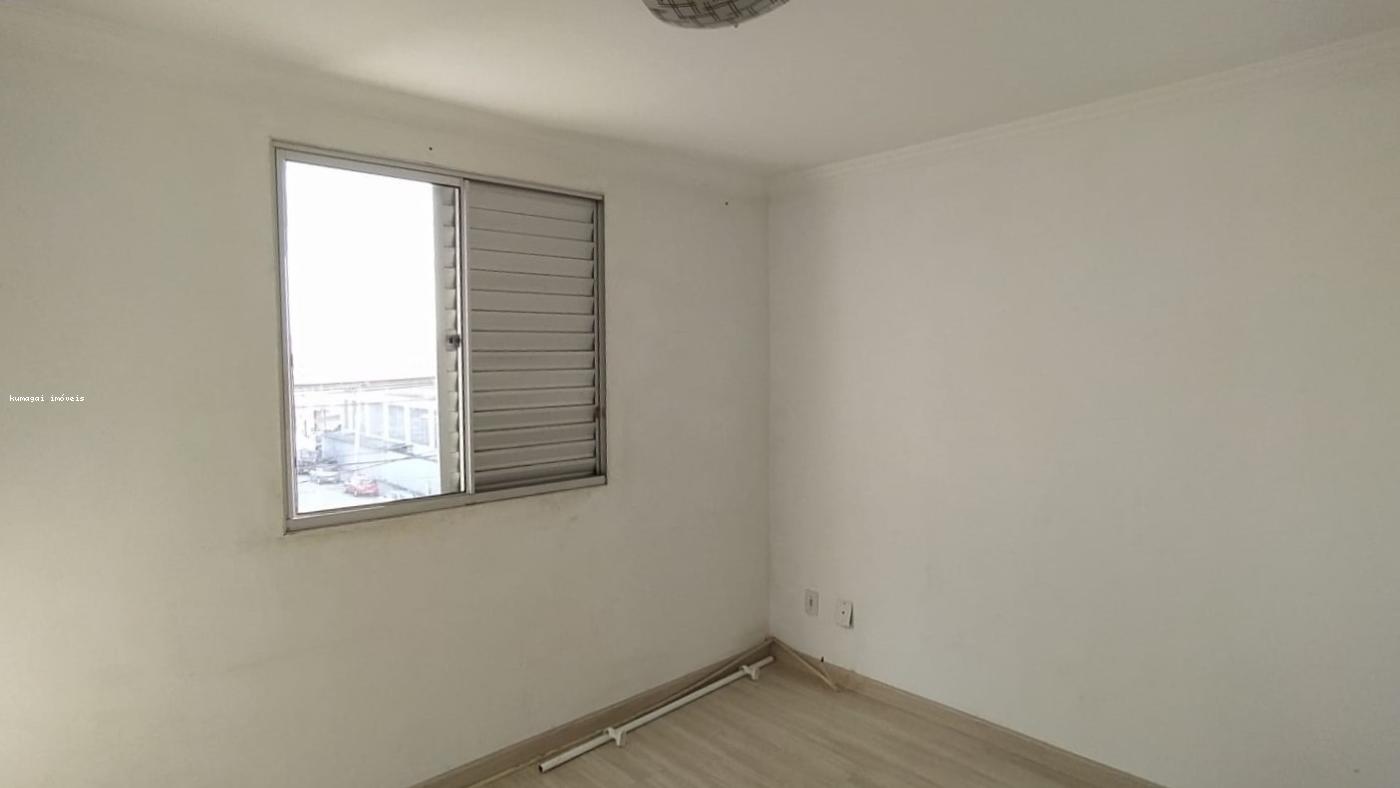 Apartamento à venda com 2 quartos, 48m² - Foto 11