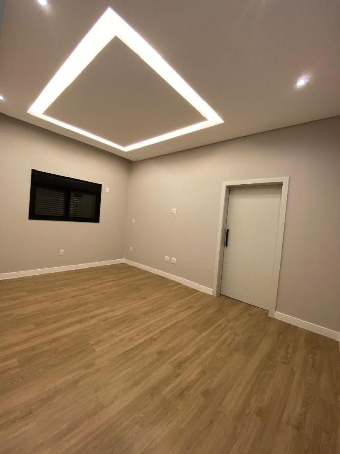 Casa à venda com 3 quartos, 200m² - Foto 27