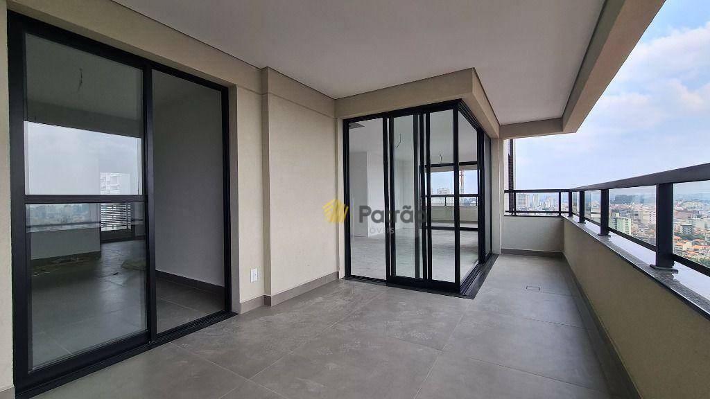 Apartamento à venda com 3 quartos, 161m² - Foto 1