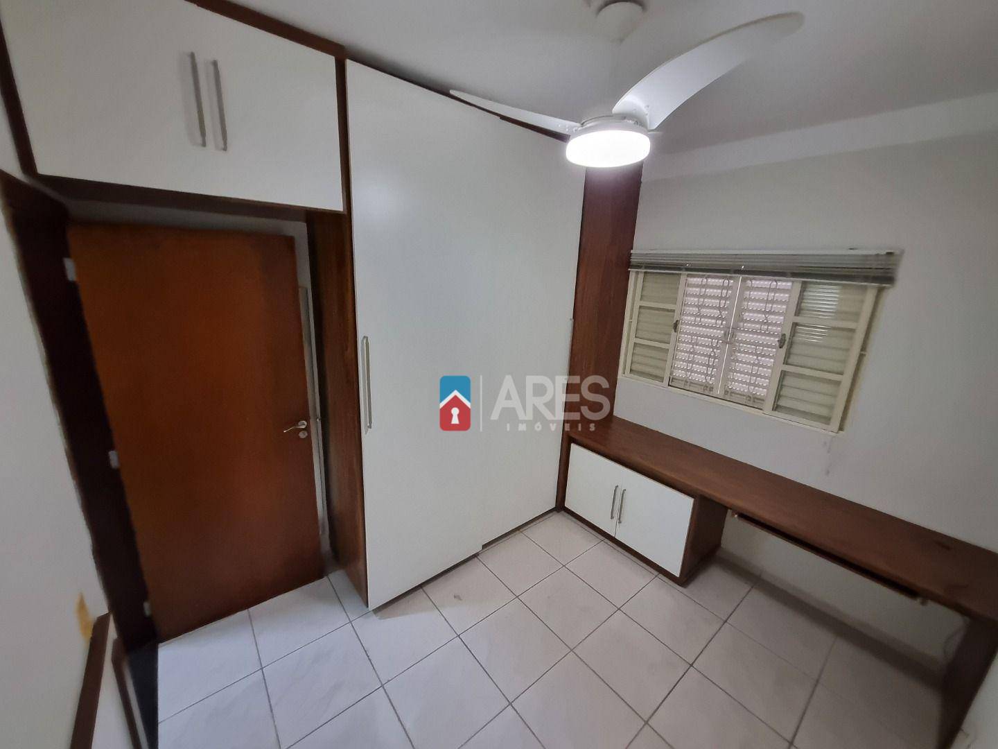 Casa à venda com 2 quartos, 108m² - Foto 17
