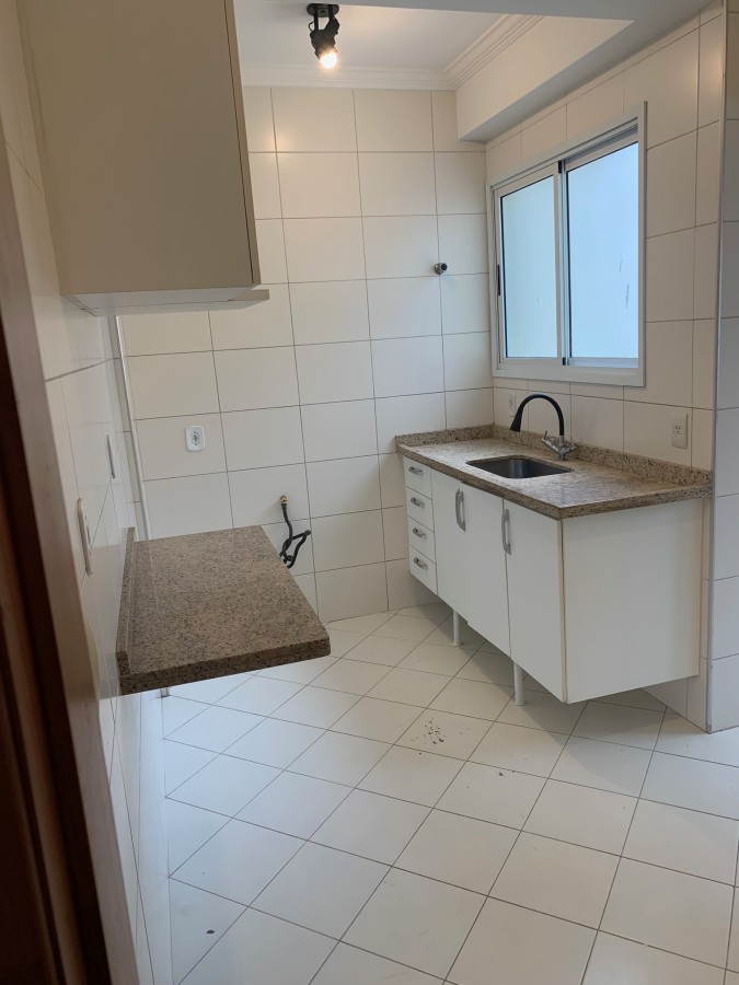 Apartamento à venda com 2 quartos, 65m² - Foto 7