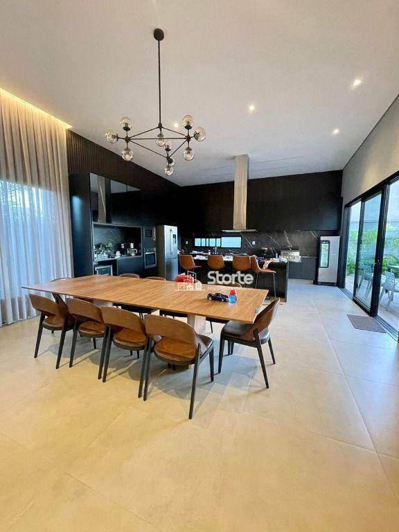 Casa de Condomínio à venda com 3 quartos, 207m² - Foto 3