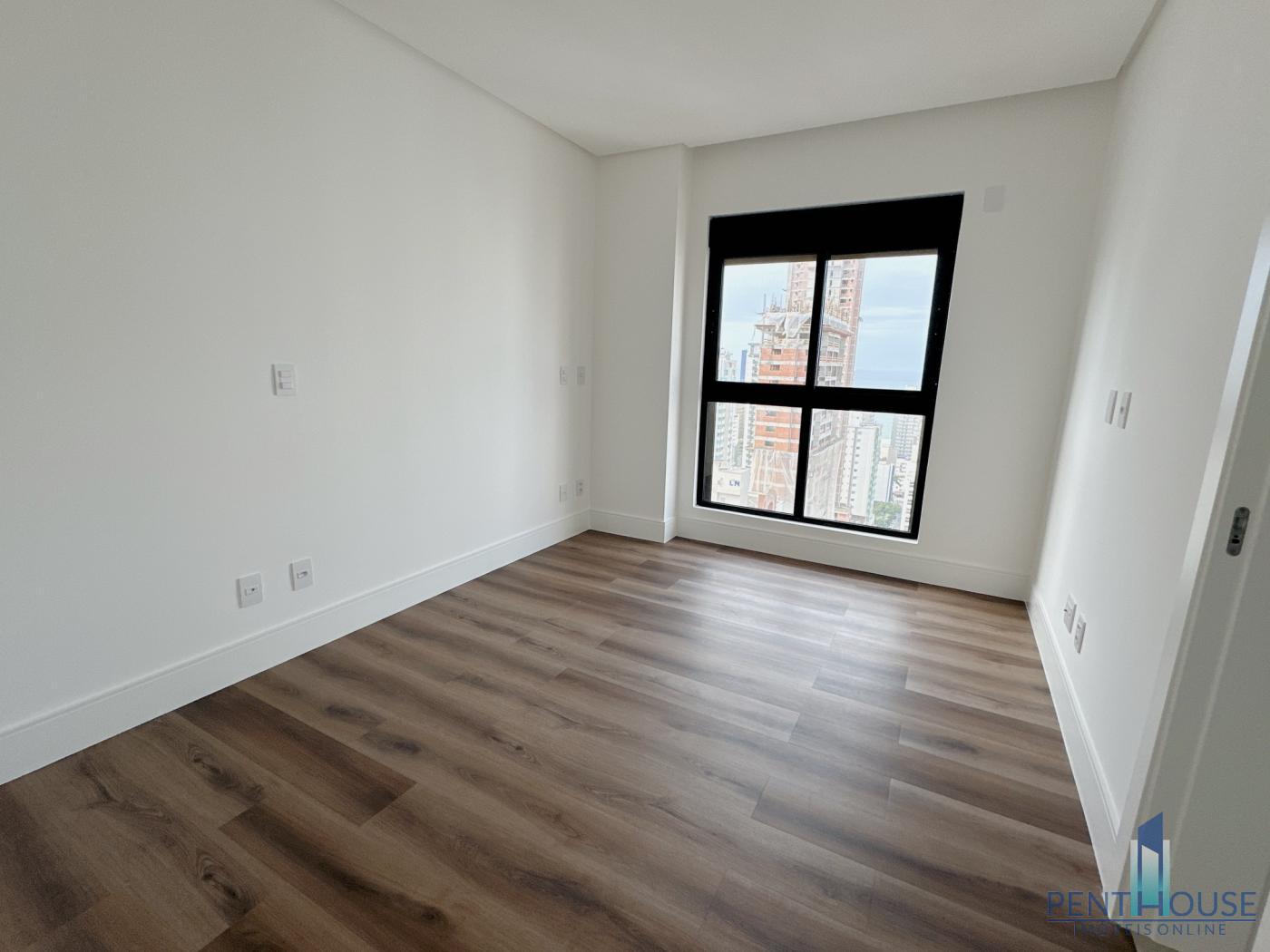 Apartamento à venda com 4 quartos, 152m² - Foto 7