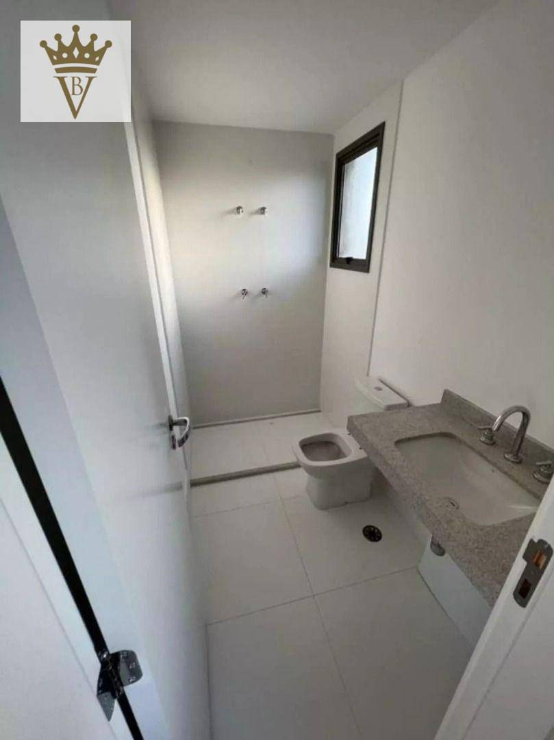 Apartamento à venda com 3 quartos, 143m² - Foto 4