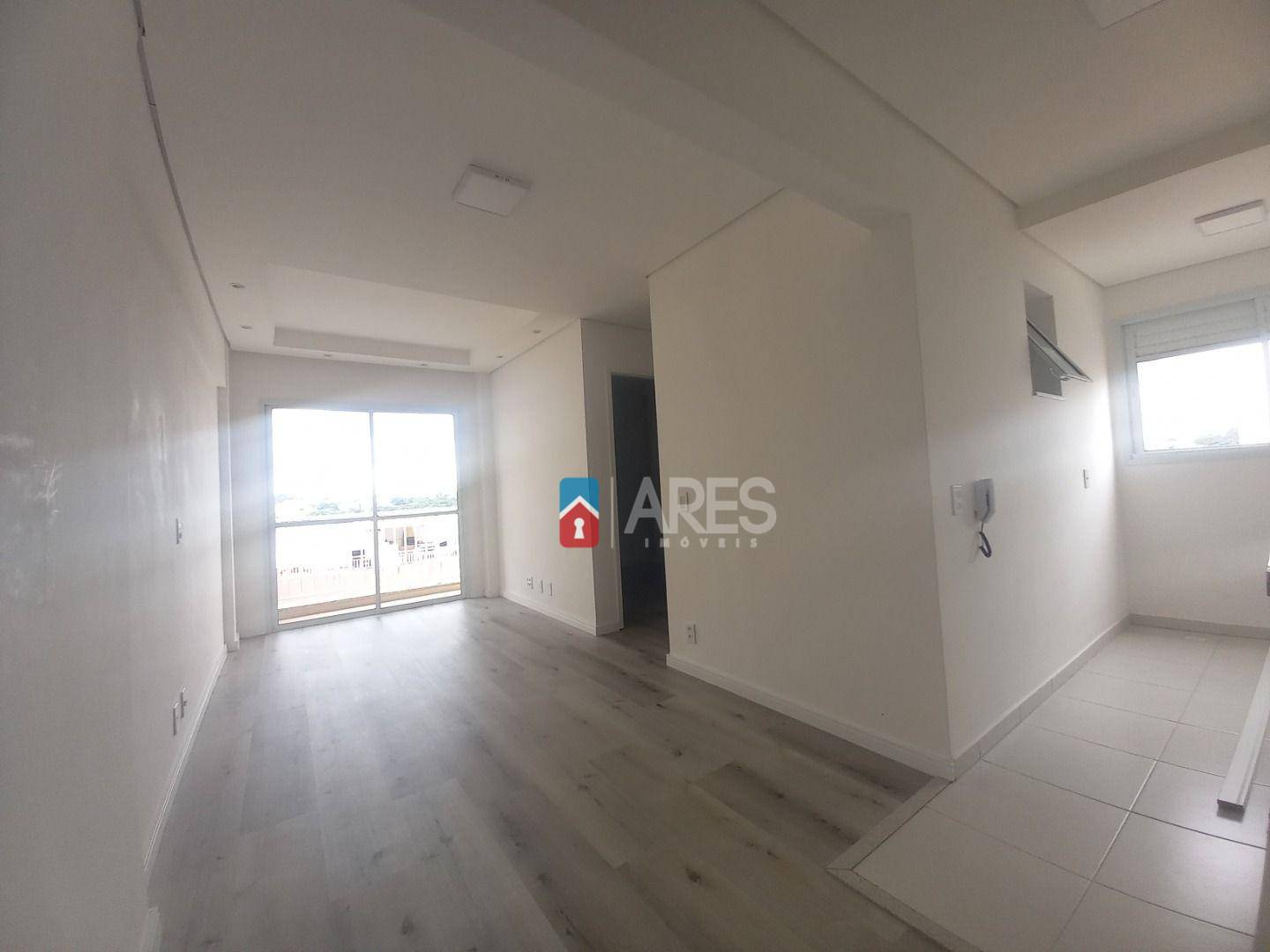 Apartamento à venda com 2 quartos, 55m² - Foto 4