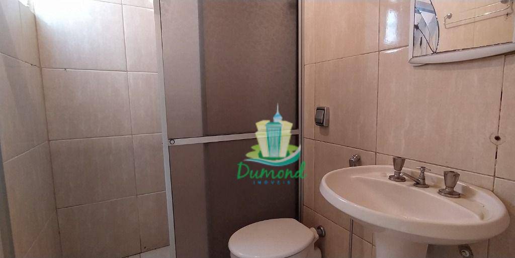 Apartamento para alugar com 3 quartos, 120m² - Foto 17