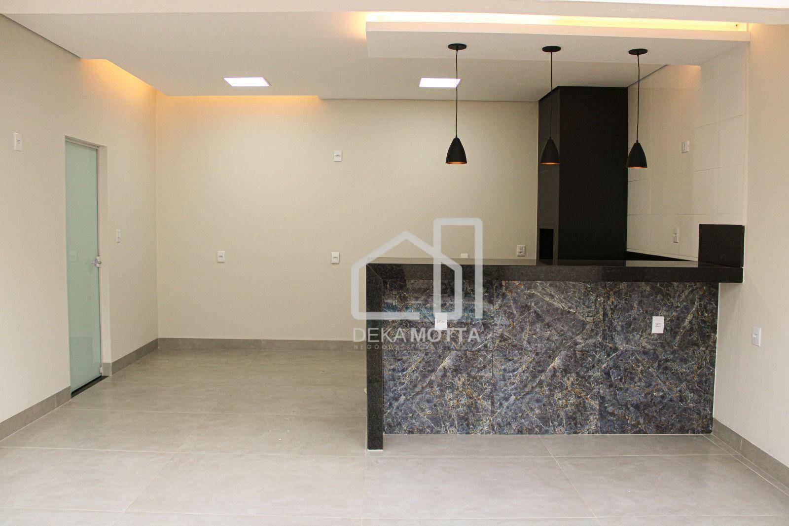 Casa à venda com 3 quartos, 200m² - Foto 9