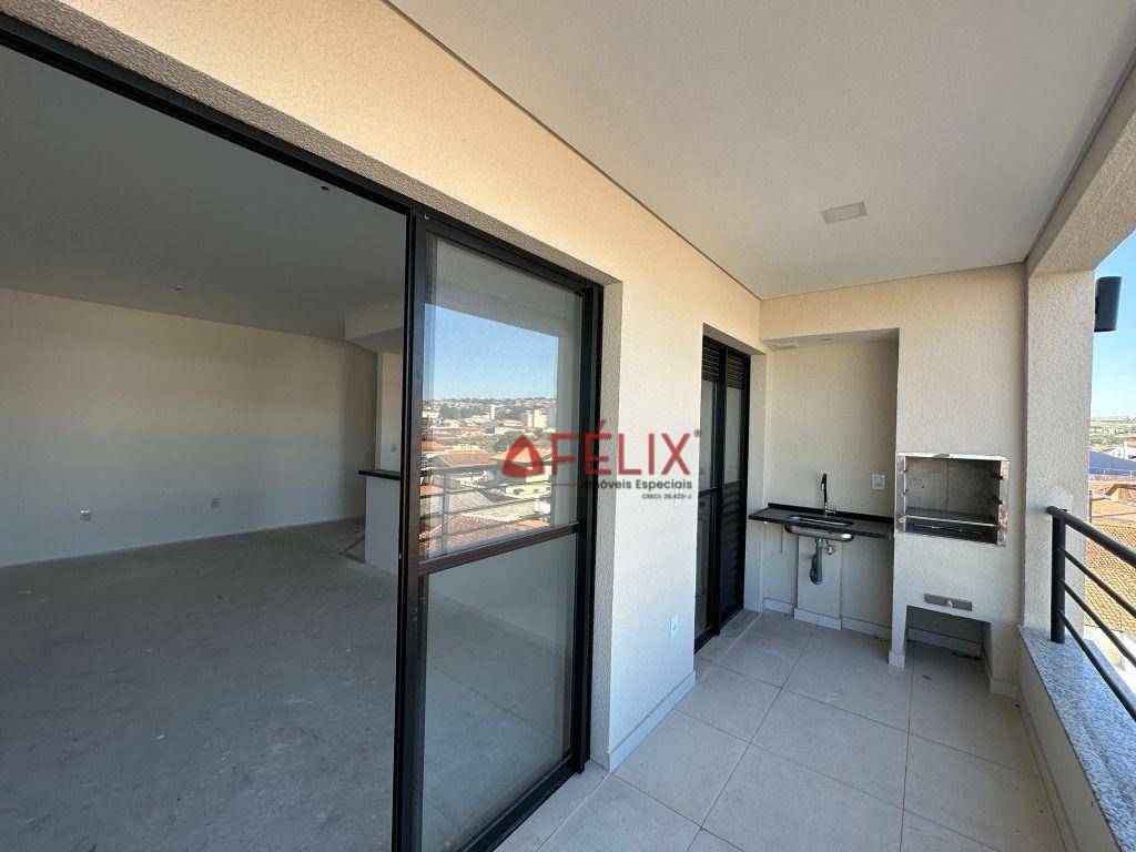 Apartamento à venda com 2 quartos, 74m² - Foto 1