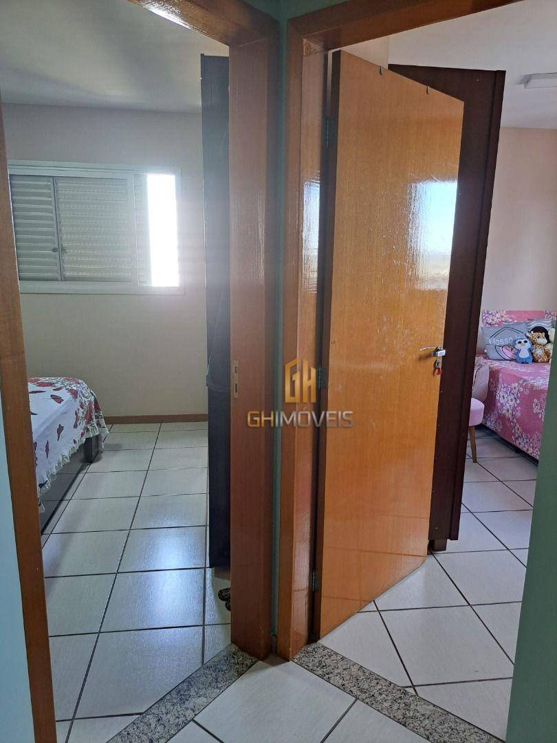 Apartamento à venda com 3 quartos, 83m² - Foto 8