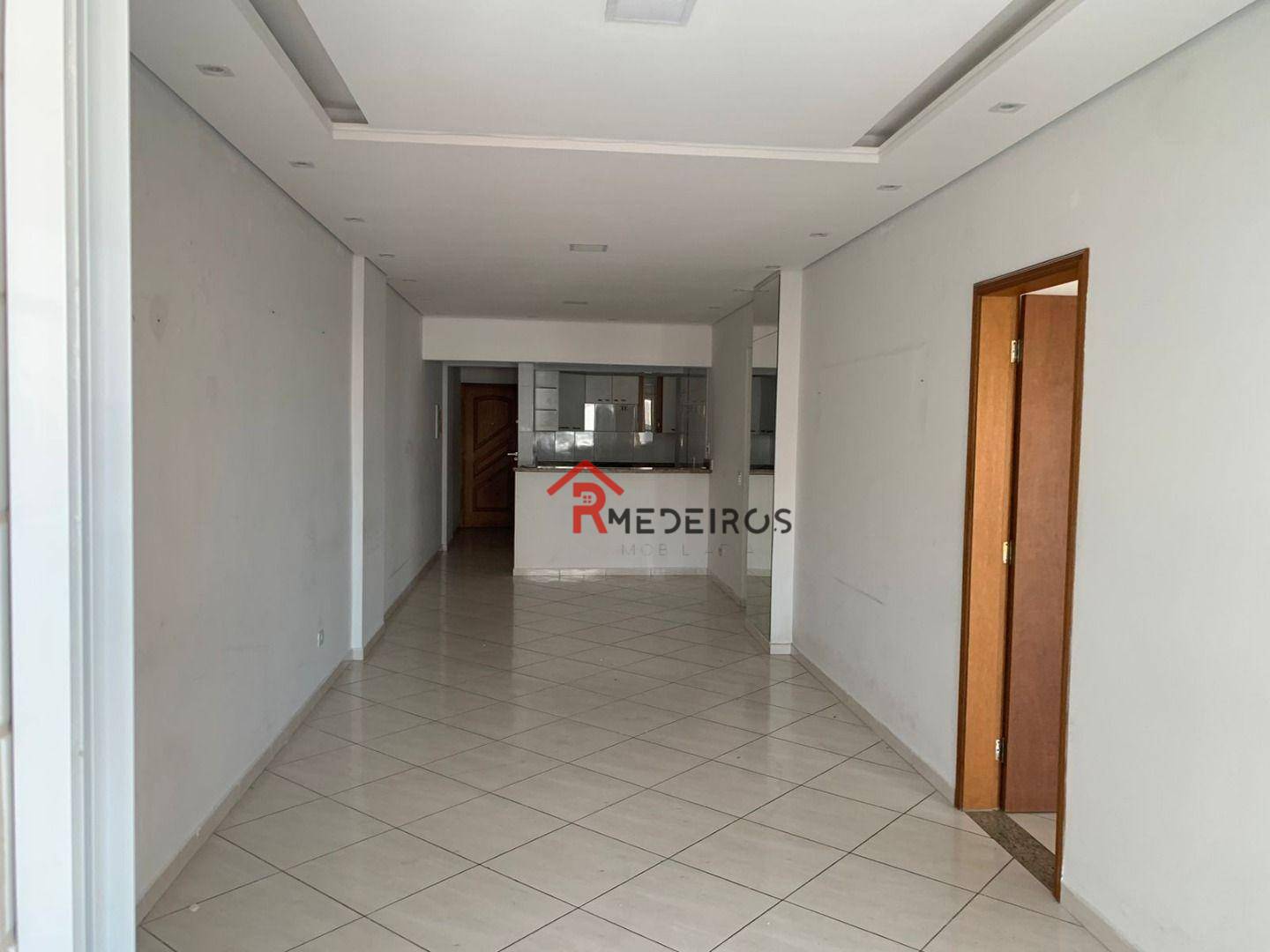 Apartamento à venda com 3 quartos, 116m² - Foto 3