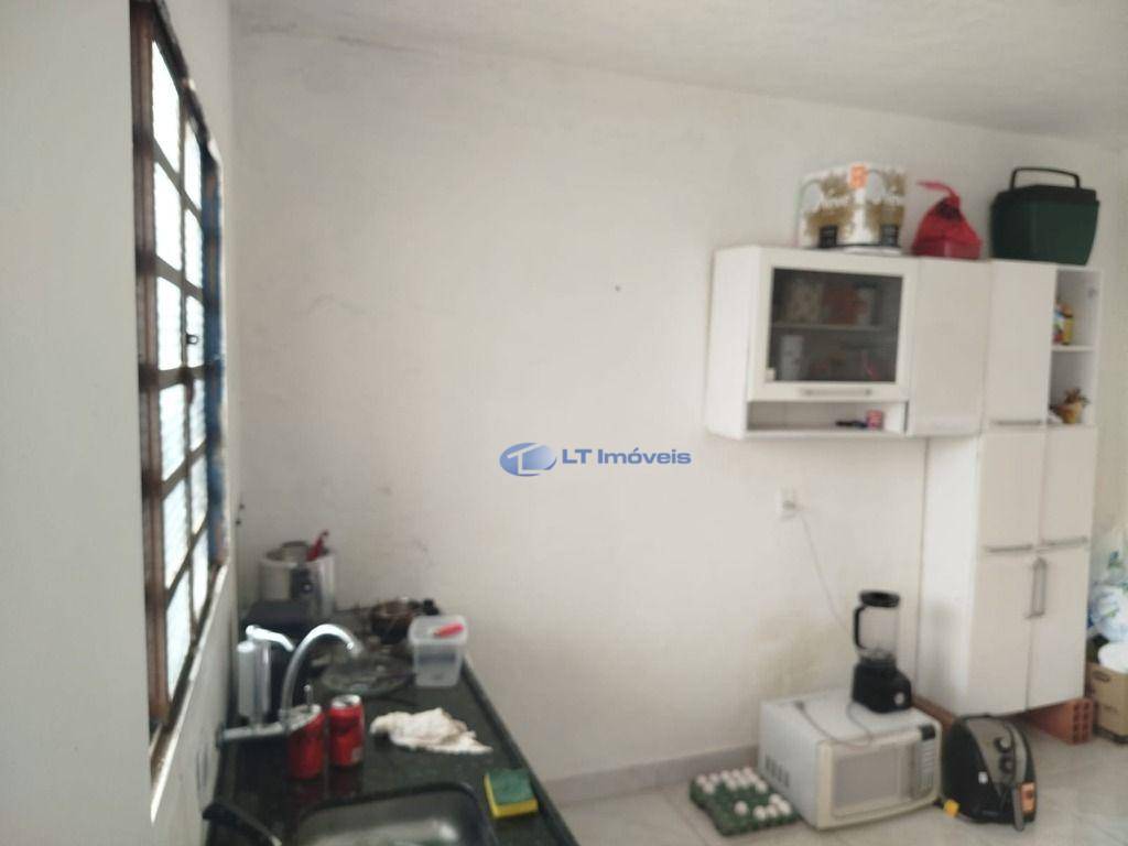 Casa à venda com 1 quarto, 142m² - Foto 17