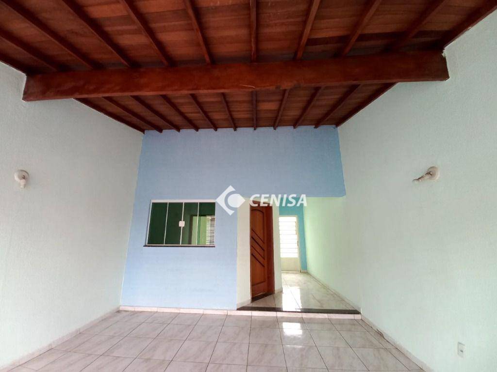 Casa à venda com 2 quartos, 92m² - Foto 1