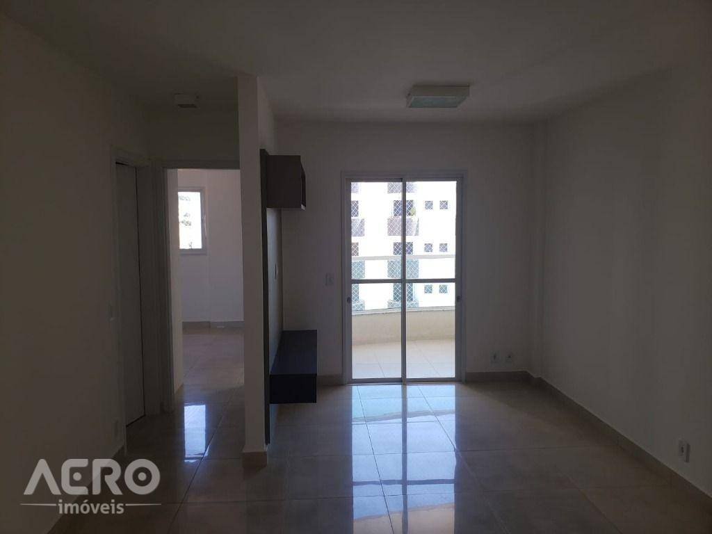 Apartamento para alugar com 2 quartos, 70m² - Foto 9