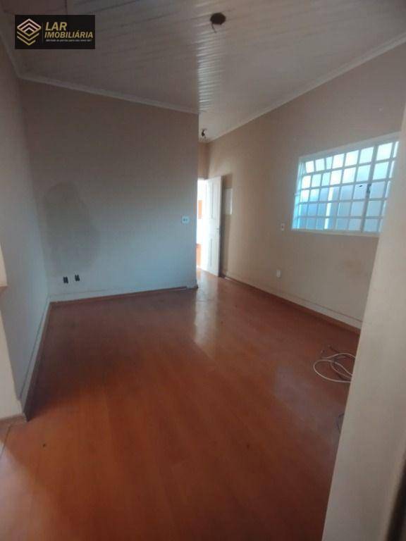 Casa à venda com 3 quartos, 231m² - Foto 28