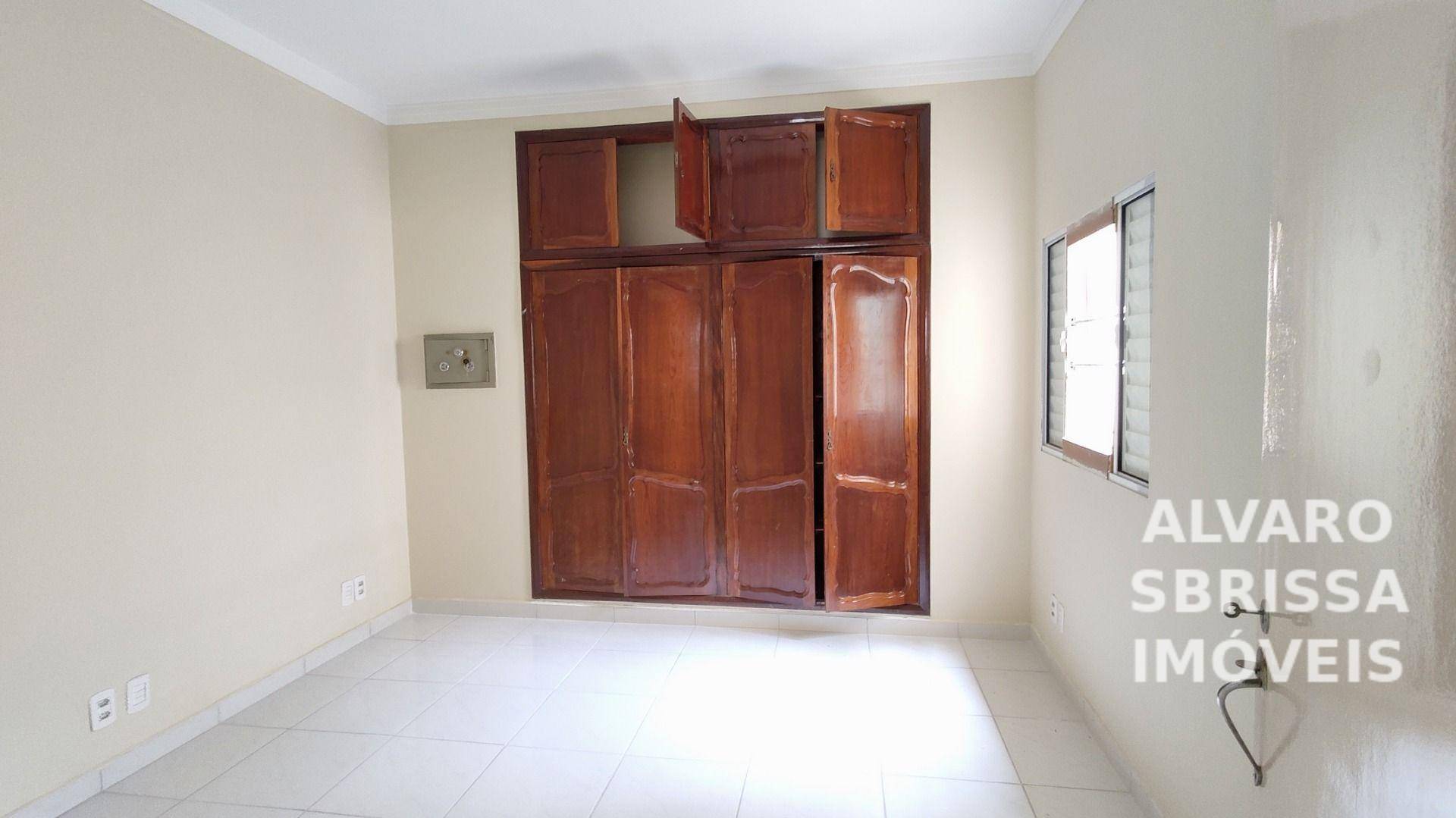 Casa à venda com 2 quartos, 156m² - Foto 13