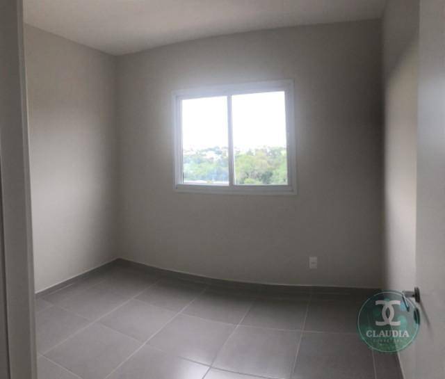 Apartamento à venda com 2 quartos, 69m² - Foto 3