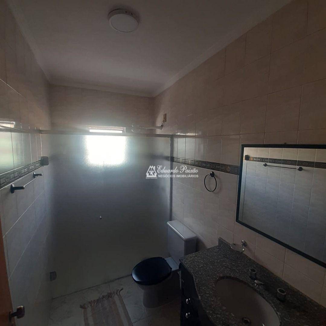 Apartamento para alugar com 2 quartos, 100m² - Foto 18