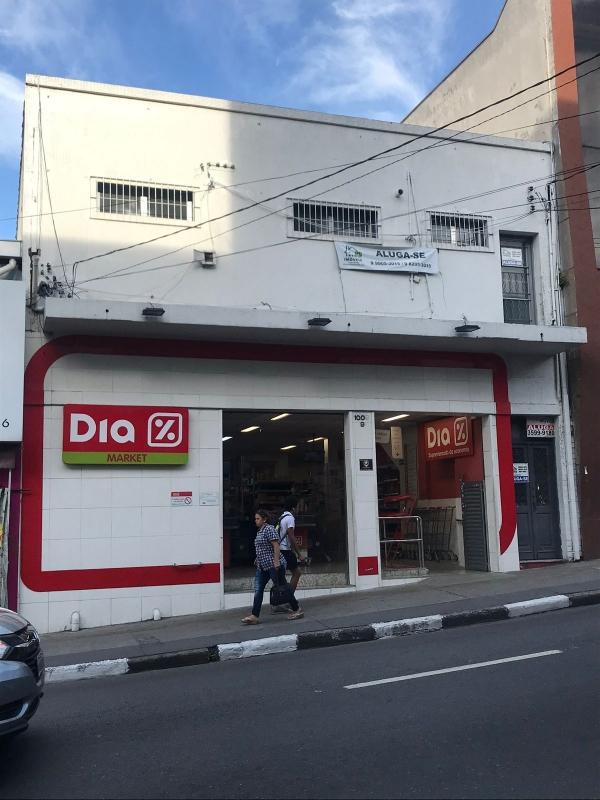 Sobrado à venda com 3 quartos, 216m² - Foto 1