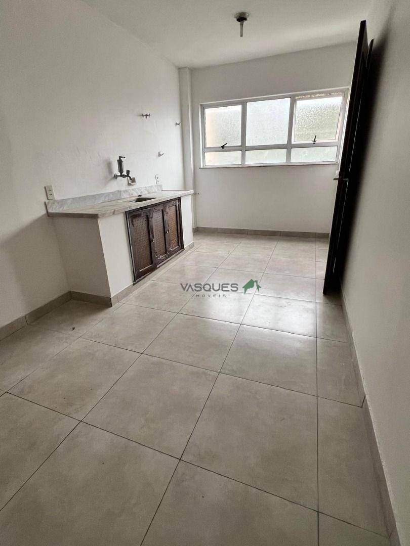 Apartamento à venda com 2 quartos, 82m² - Foto 15