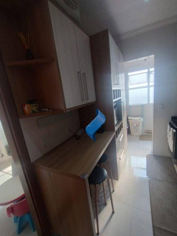 Apartamento à venda com 2 quartos, 64m² - Foto 22