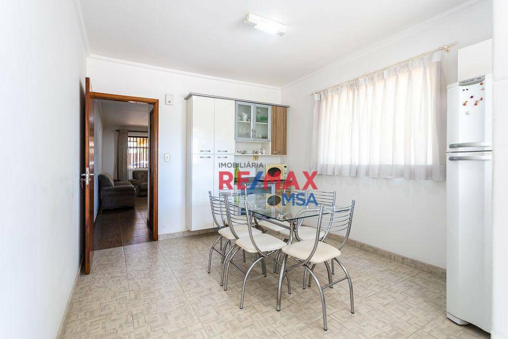 Casa à venda com 3 quartos, 200m² - Foto 9