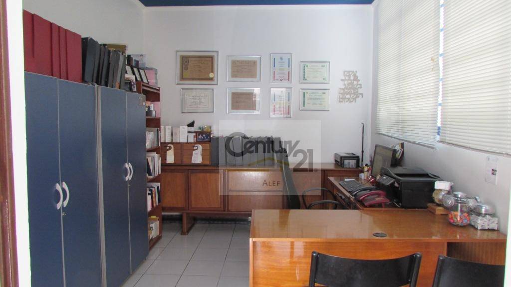 Casa à venda com 4 quartos, 269m² - Foto 21