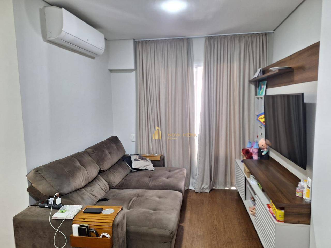 Apartamento à venda com 3 quartos, 81m² - Foto 1