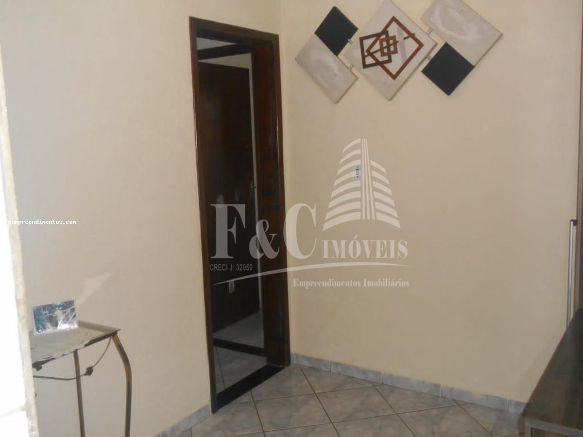 Casa à venda com 3 quartos, 200m² - Foto 15