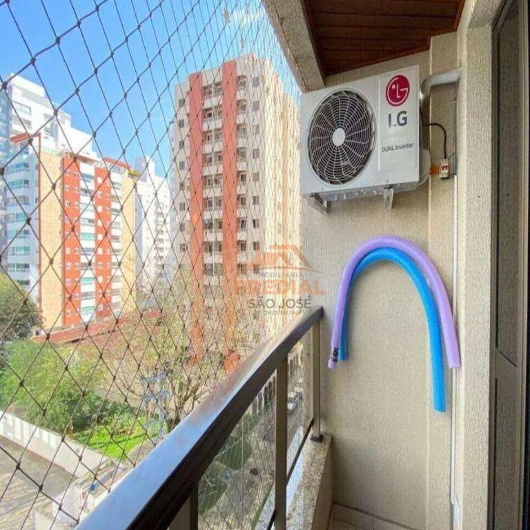 Apartamento à venda com 2 quartos, 75m² - Foto 16