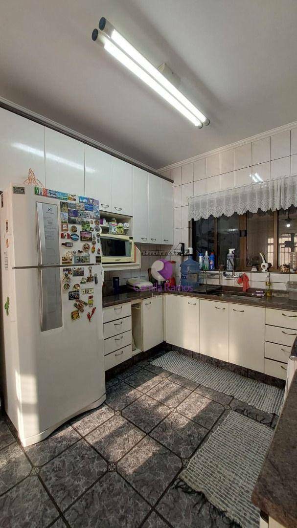 Sobrado à venda com 3 quartos, 161m² - Foto 6