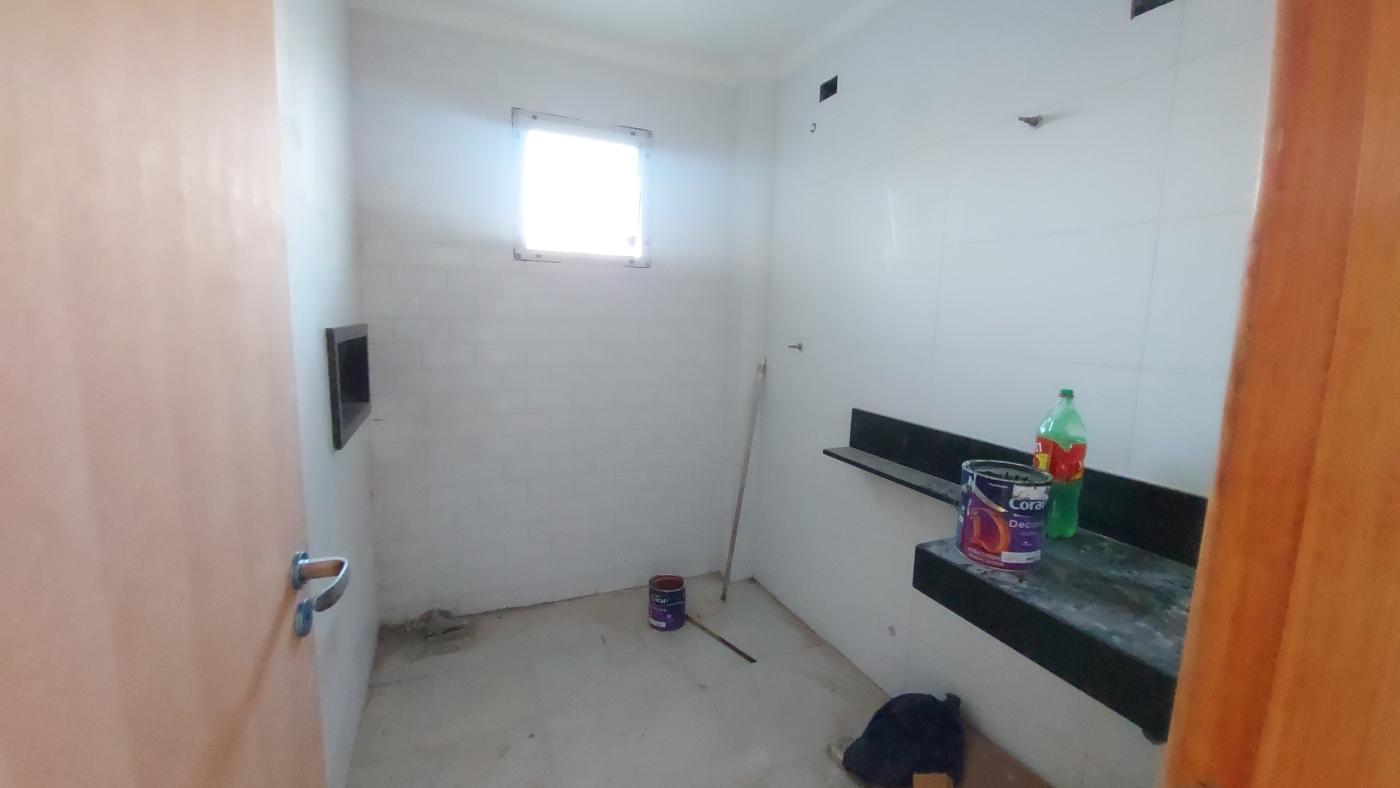 Casa à venda com 2 quartos, 200m² - Foto 22