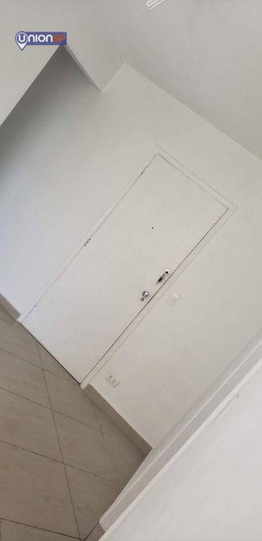 Apartamento à venda com 1 quarto, 33m² - Foto 11