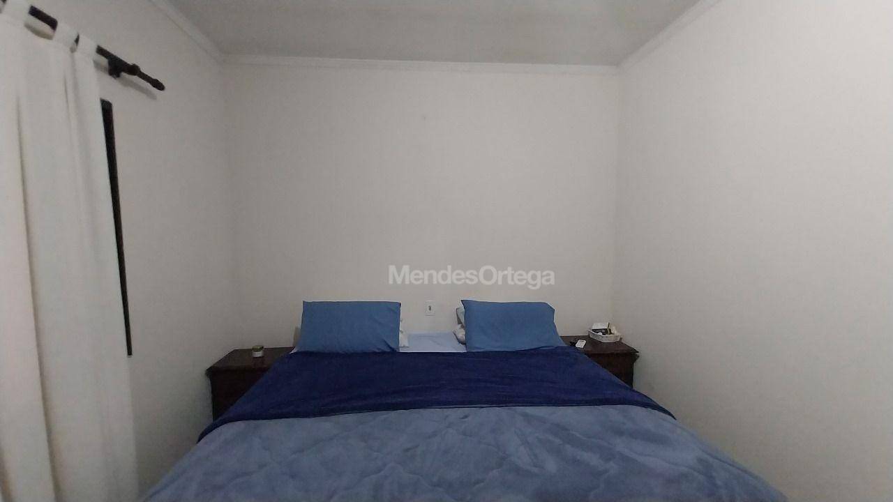 Casa à venda com 3 quartos, 214m² - Foto 3