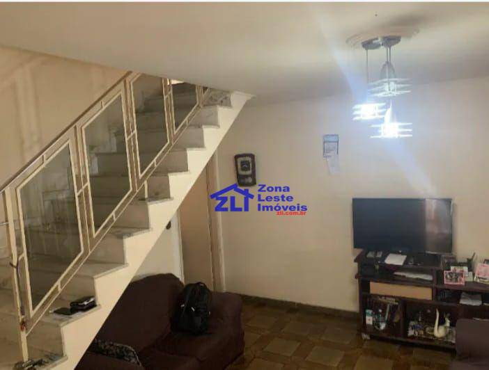 Sobrado à venda com 3 quartos, 195m² - Foto 2